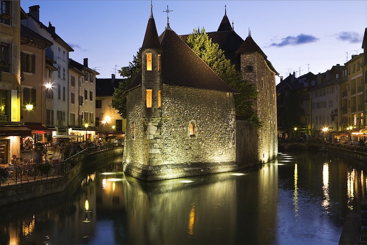 Palais de l'Isle on the Thiou canal, Annecy, French Alps Palais de l'Isle on the Thiou canal, Annecy, French Alps